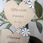 Cœurs en bois Marraine et Parrain d'amour avec date personnalisée et fleurs en relief