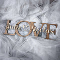 Décoration LOVE en bois gravée avec deux prénoms entrelacés et cœur, 
personnalisée artisanale cadeau mariage Saint-Valentin couple romantique