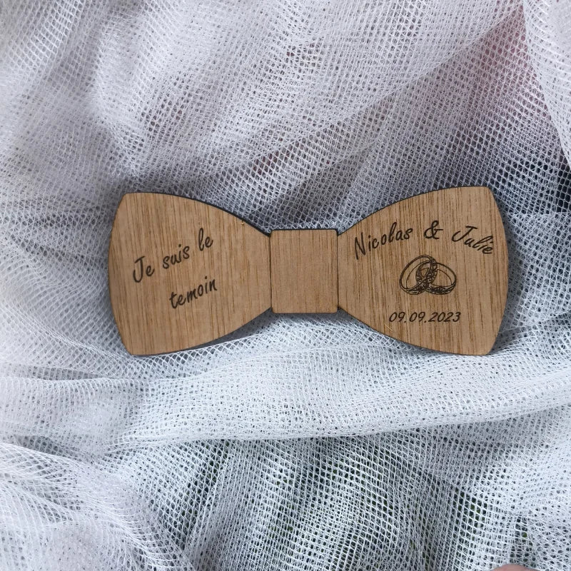 Nœud papillon personnalisé en bois