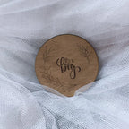 Plaques en bois gravées "It's a Girl" et "It's a Boy", annonce naissance 
bois naturel, photo baby shower, décoration chambre bébé artisanale
