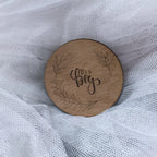 Plaques en bois gravées "It's a Girl" et "It's a Boy", annonce naissance 
bois naturel, photo annonce baby shower, décoration bébé artisanale

